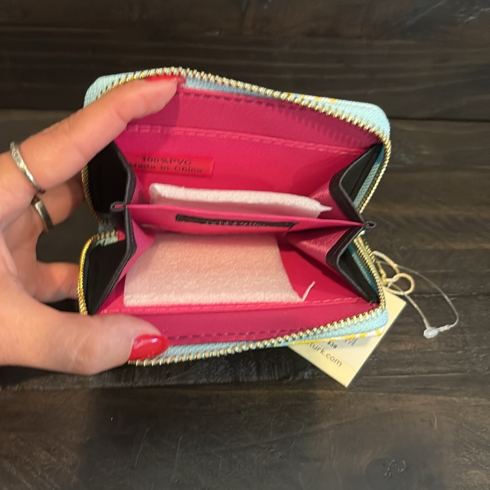 Trina Turk Zip Around Cardholder with Gift Box NWT - Picture 3 of 3